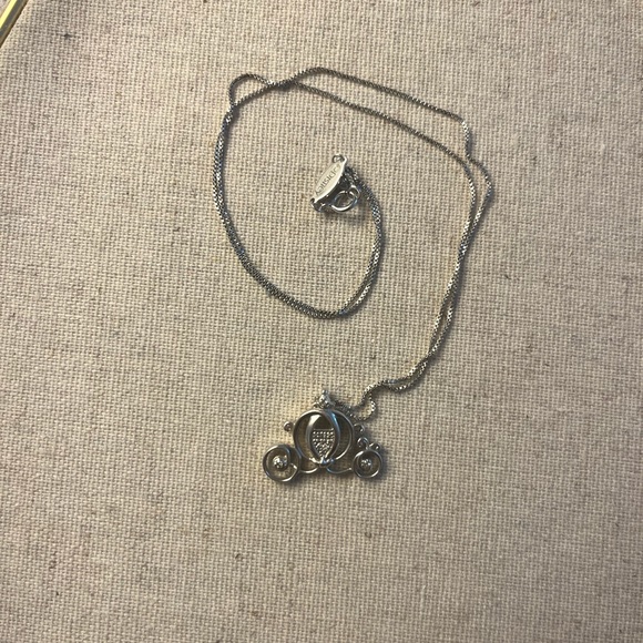 ✨ Cinderella Coach Diamond Necklace - Picture 3 of 9